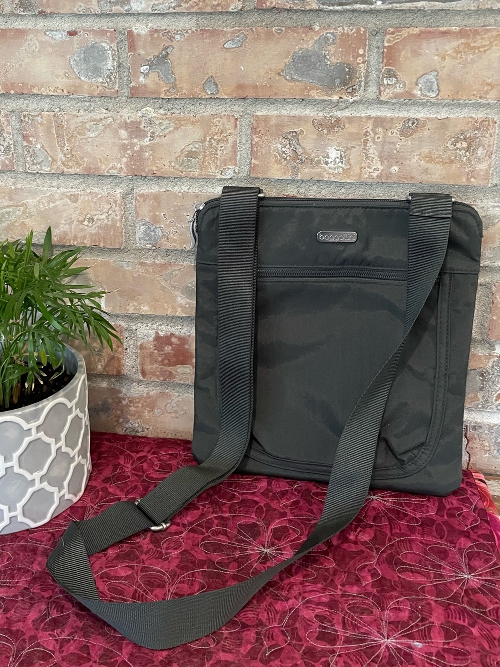 Baggallini Black Crossbody Nylon Travel Bag